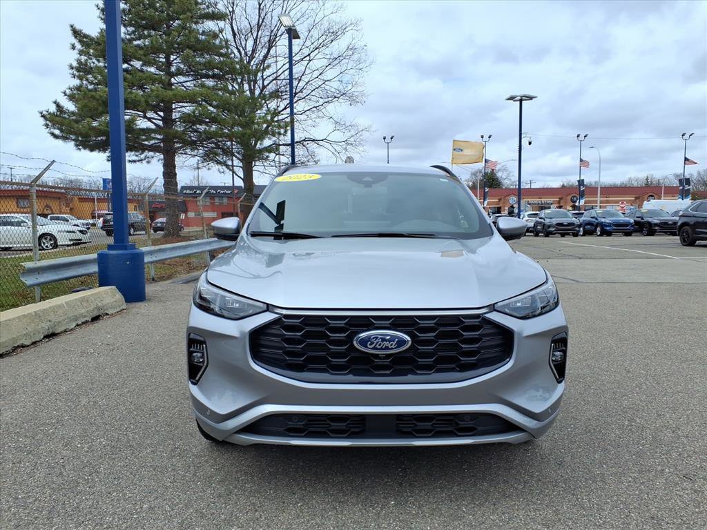 Certified 2023 Ford Escape ST-Line Elite image 7