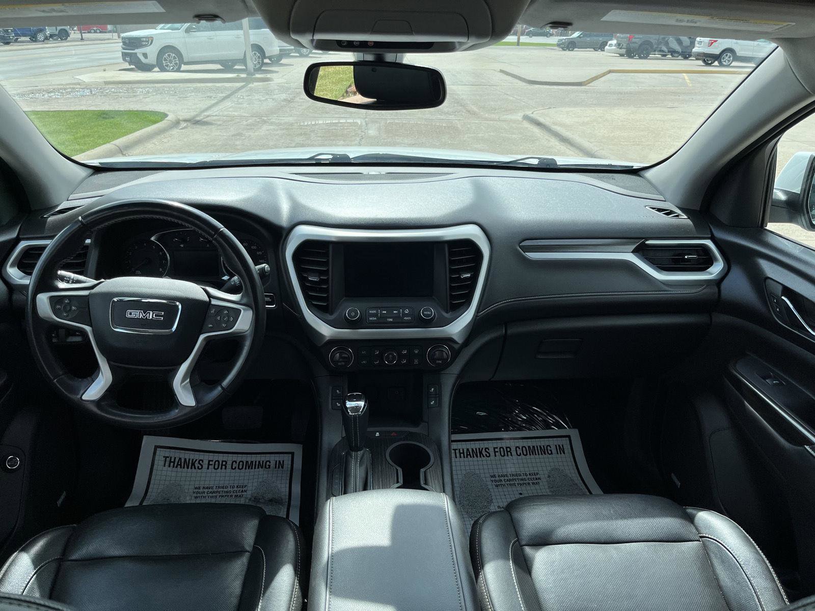 Used 2018 GMC Acadia SLT AWD/4WD image 12