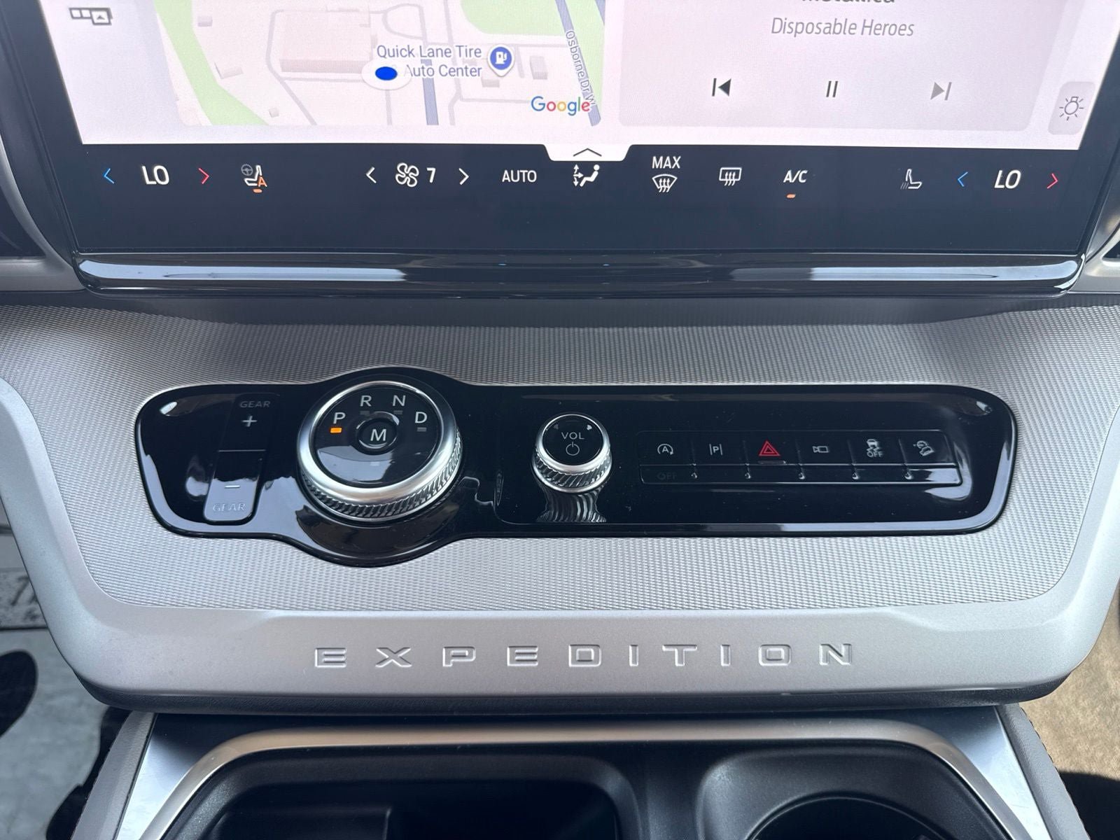 Certified 2025 Ford Expedition Active AWD/4WD image 33