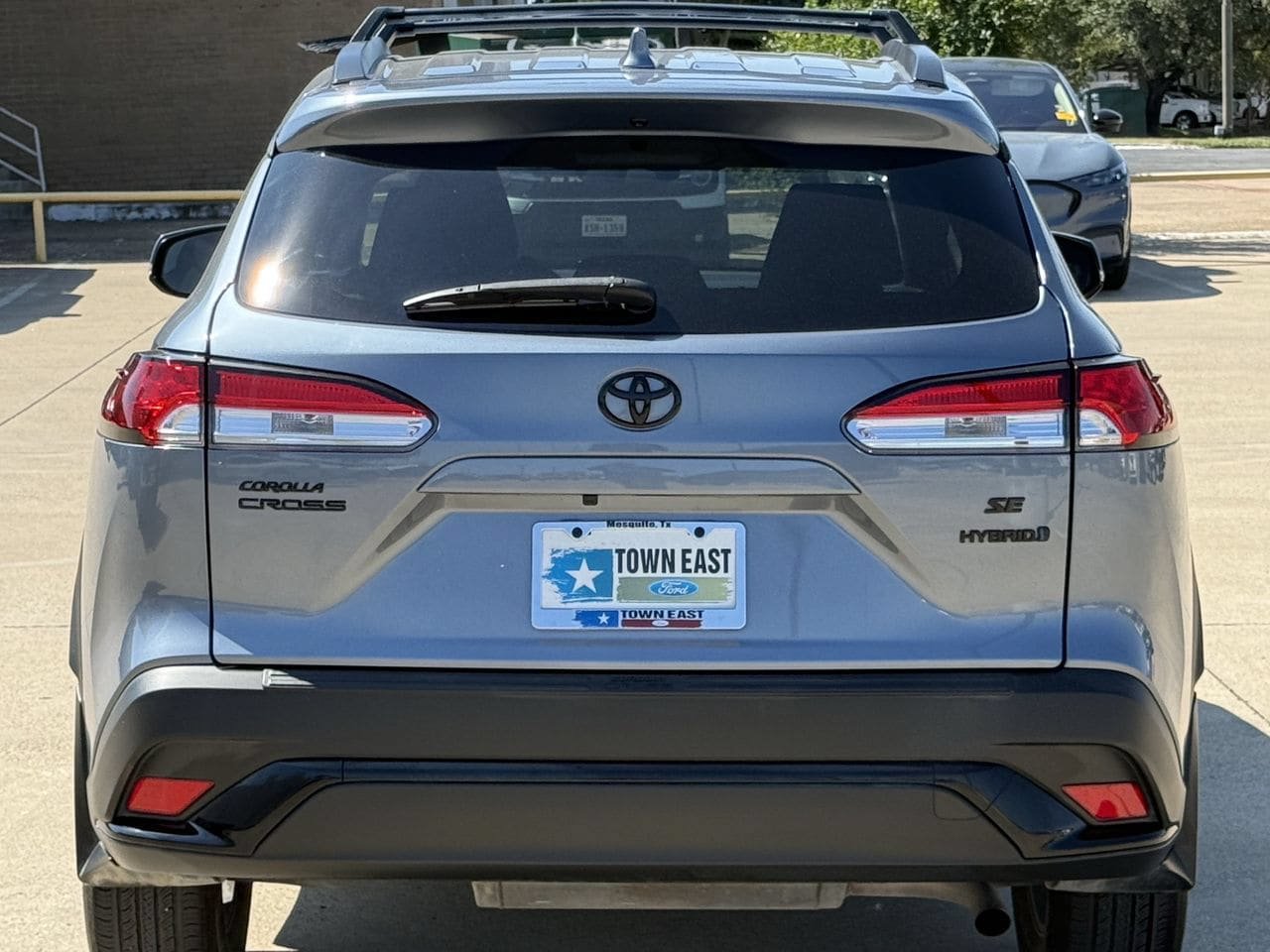 Used 2024 Toyota Corolla Cross AWD Hybrid image 6