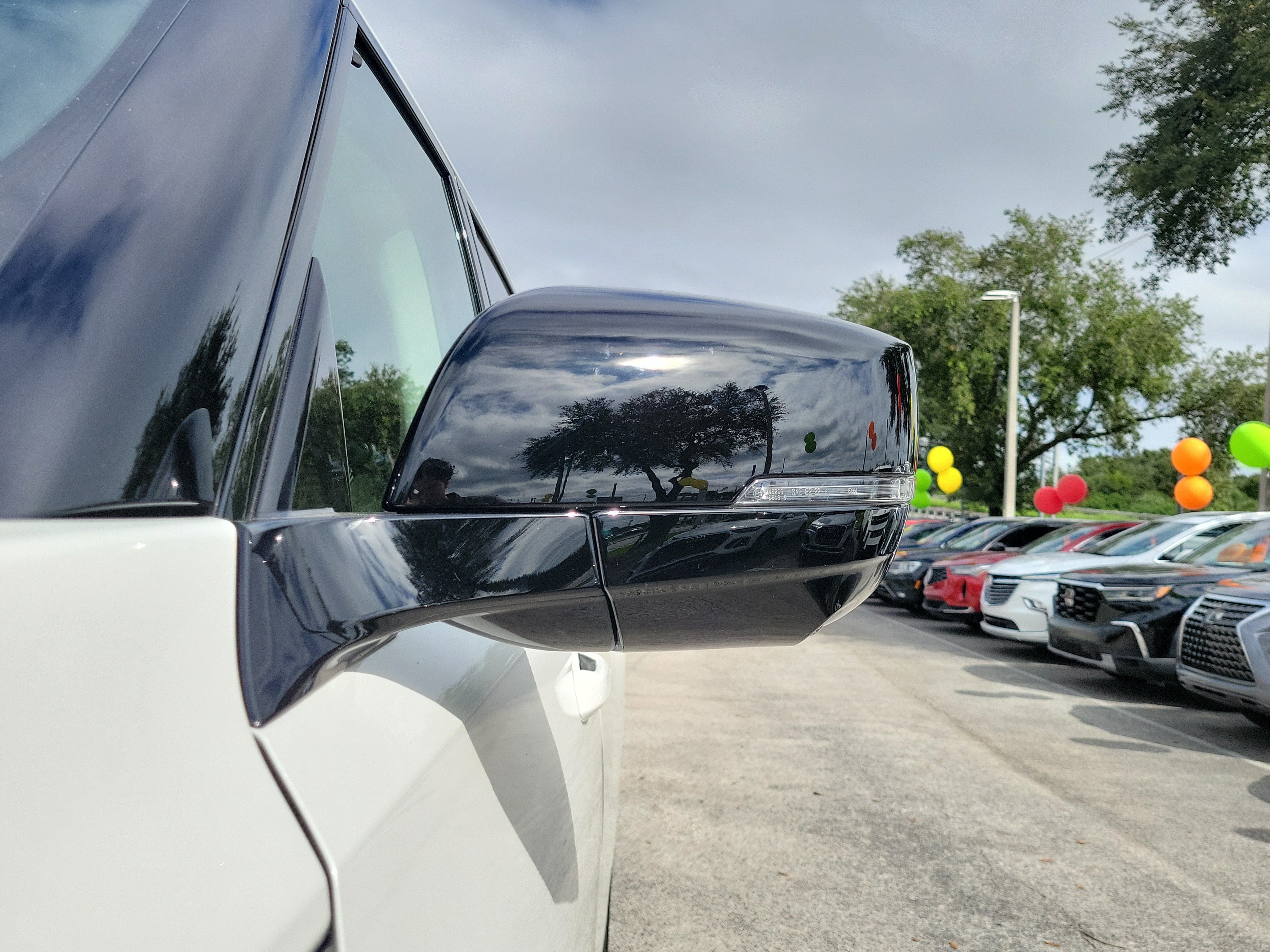 Used 2026 Nissan Armada Platinum w/ Convenience Package RWD image 4