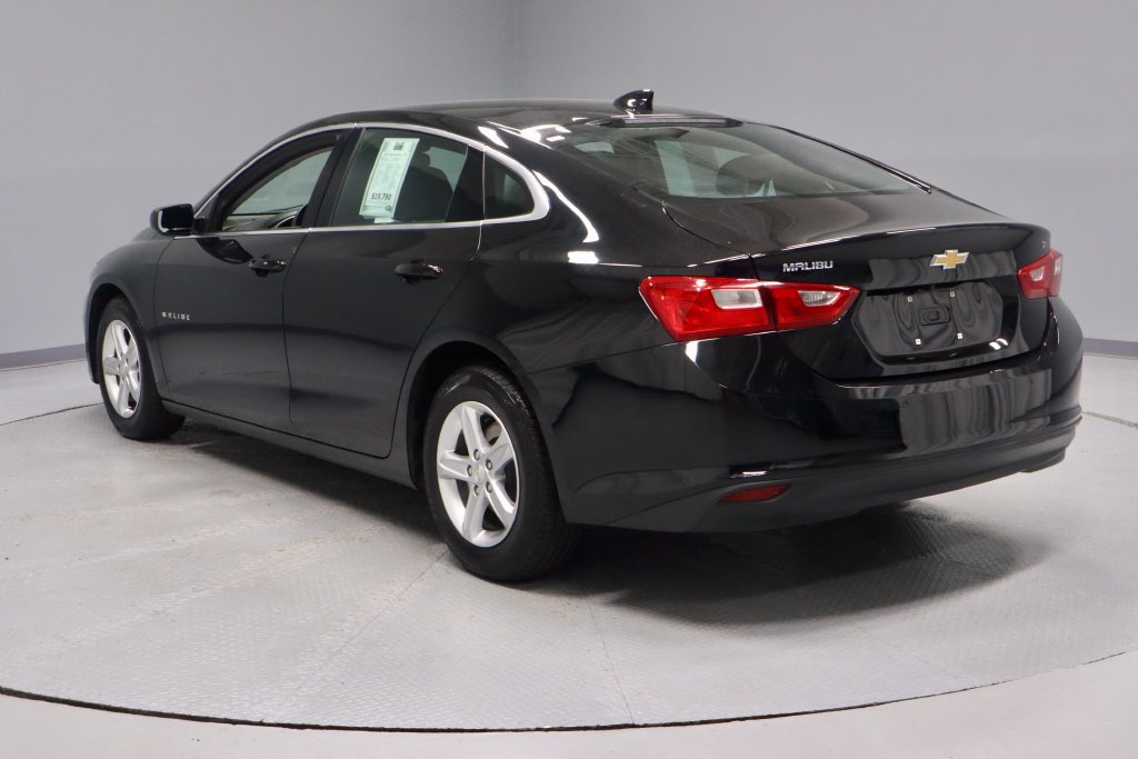 Used 2024 Chevrolet Malibu LT FWD image 8