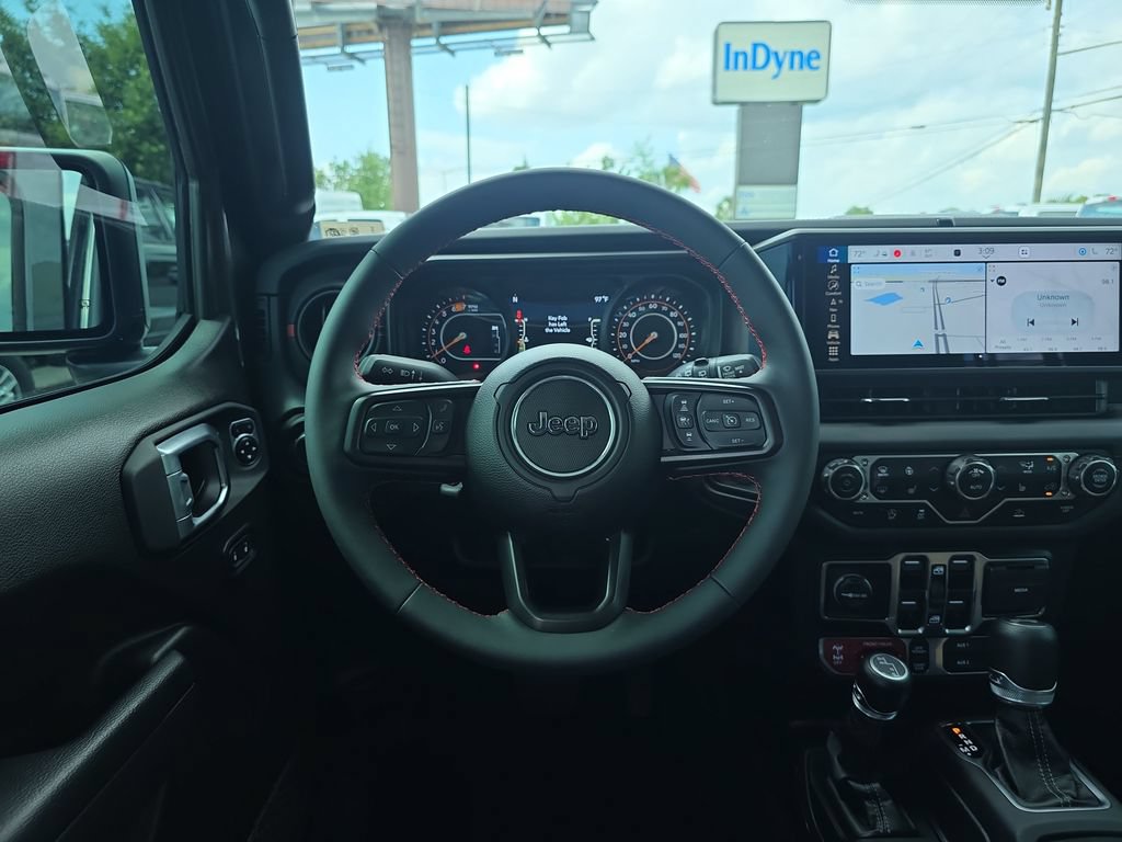 Used 2024 Jeep Wrangler Unlimited Rubicon w/ Technology Group AWD/4WD image 17