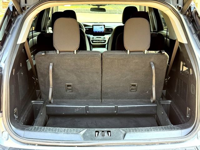 Certified 2021 Ford Explorer XLT image 7