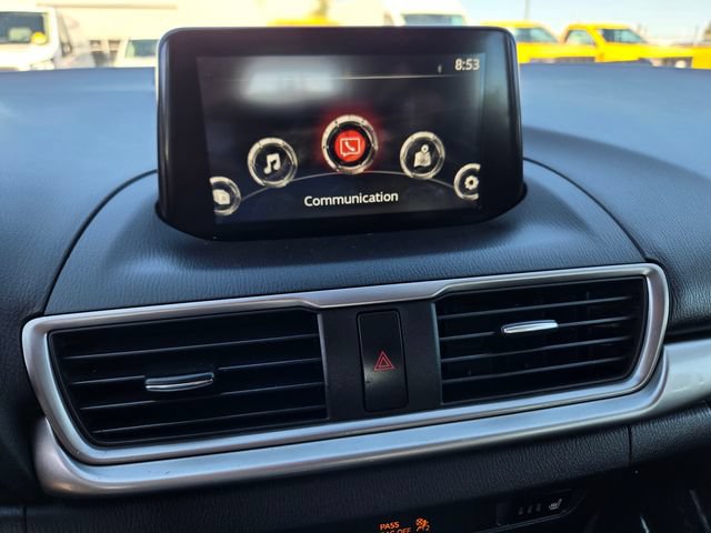 Used 2018 MAZDA MAZDA3 Touring FWD image 17