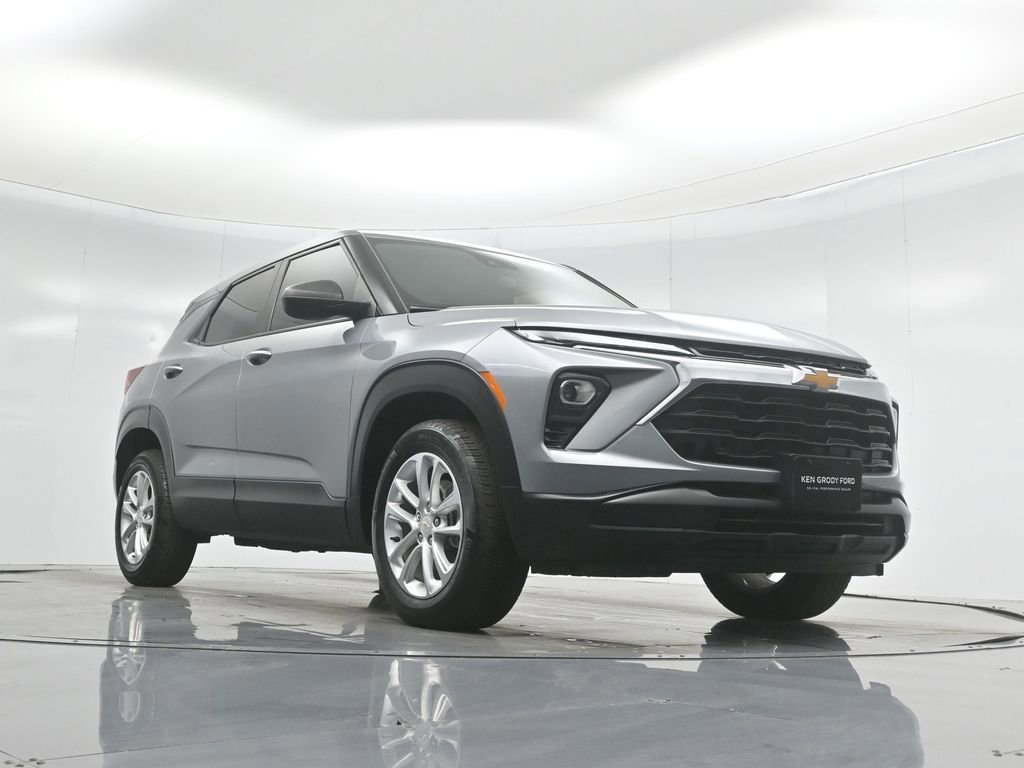 Used 2024 Chevrolet TrailBlazer LS image 5