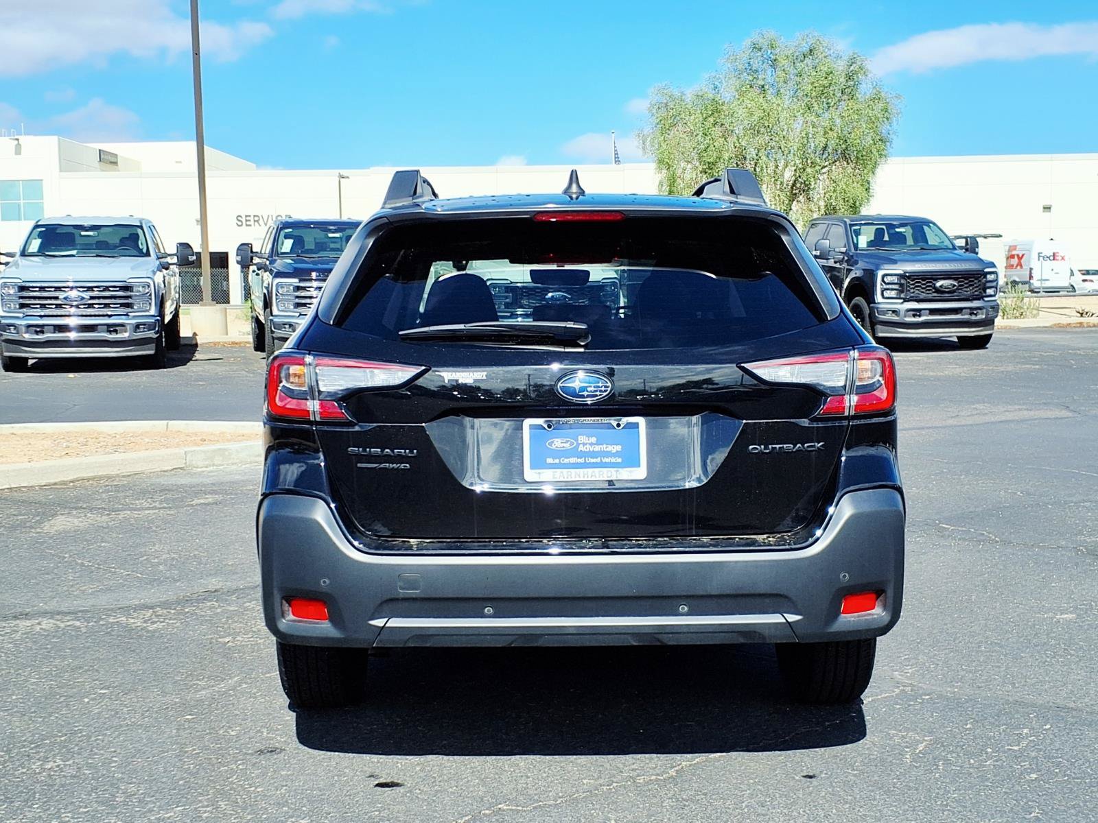 Used 2025 Subaru Outback Onyx Edition AWD/4WD image 4