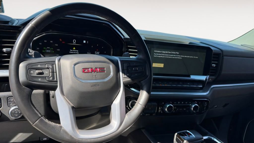 Used 2022 GMC Sierra 1500 SLT w/ SLT Premium Plus Package AWD/4WD image 11