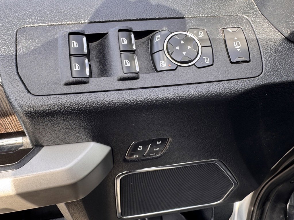 Certified 2020 Ford F250 Lariat w/ Lariat Ultimate Package image 16