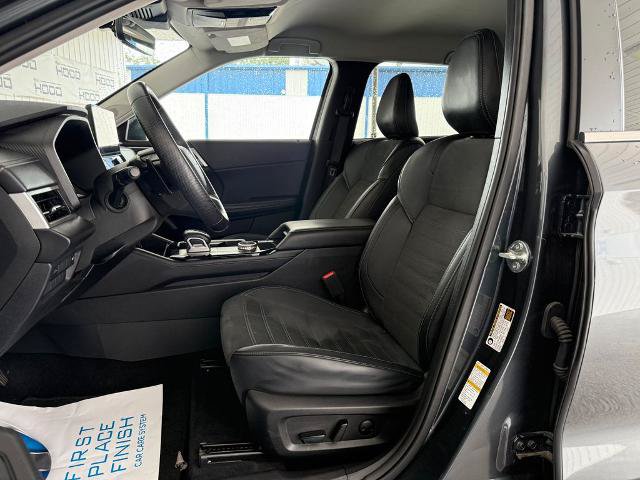 Used 2025 Mitsubishi Outlander SE FWD image 6