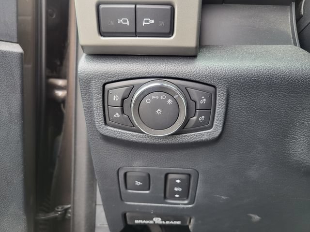 Certified 2022 Ford F350 Lariat RWD image 21