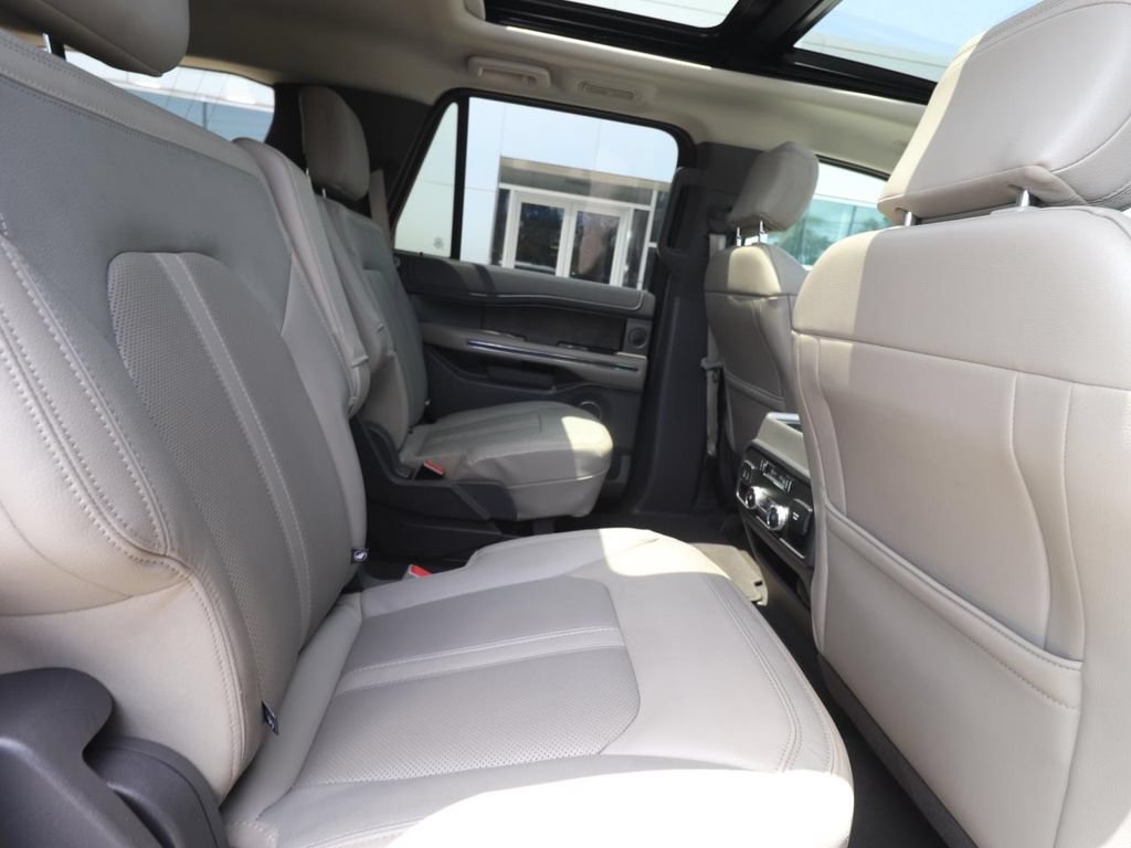 Certified 2019 Ford Expedition Limited w/ Equipment Group 302A RWD image 26