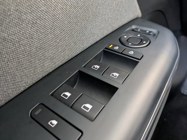 Used 2025 Kia K4 EX image 19