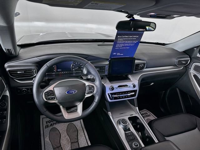 Certified 2023 Ford Explorer XLT w/ Equipment Group 202A image 31