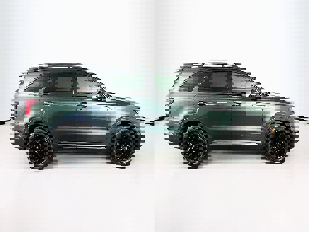 Used 2022 Kia Sorento S w/ Panoramic Sunroof Package image 6