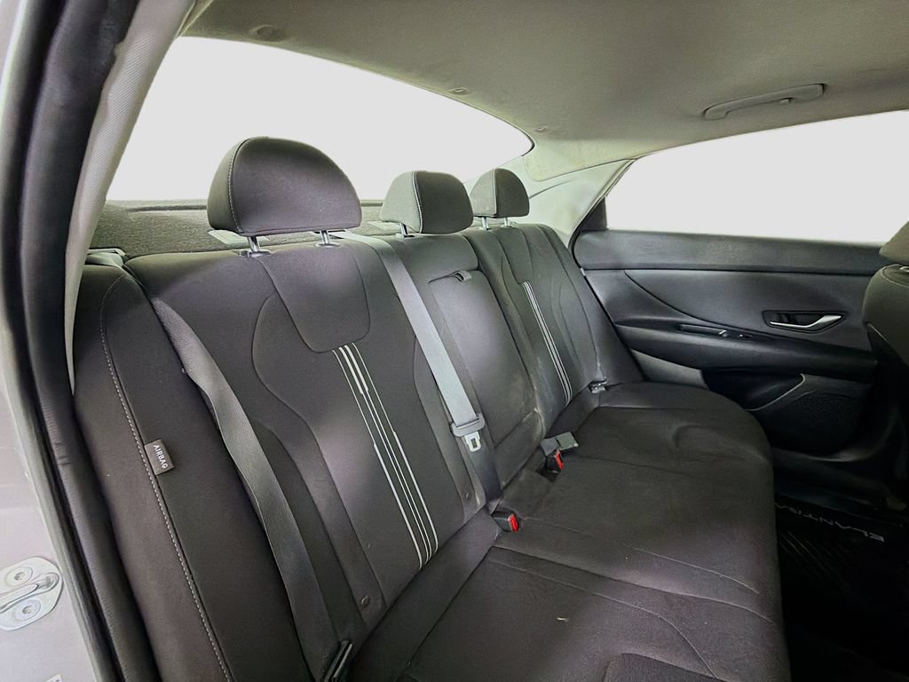 Used 2024 Hyundai Elantra SEL w/ Convenience Package FWD image 29