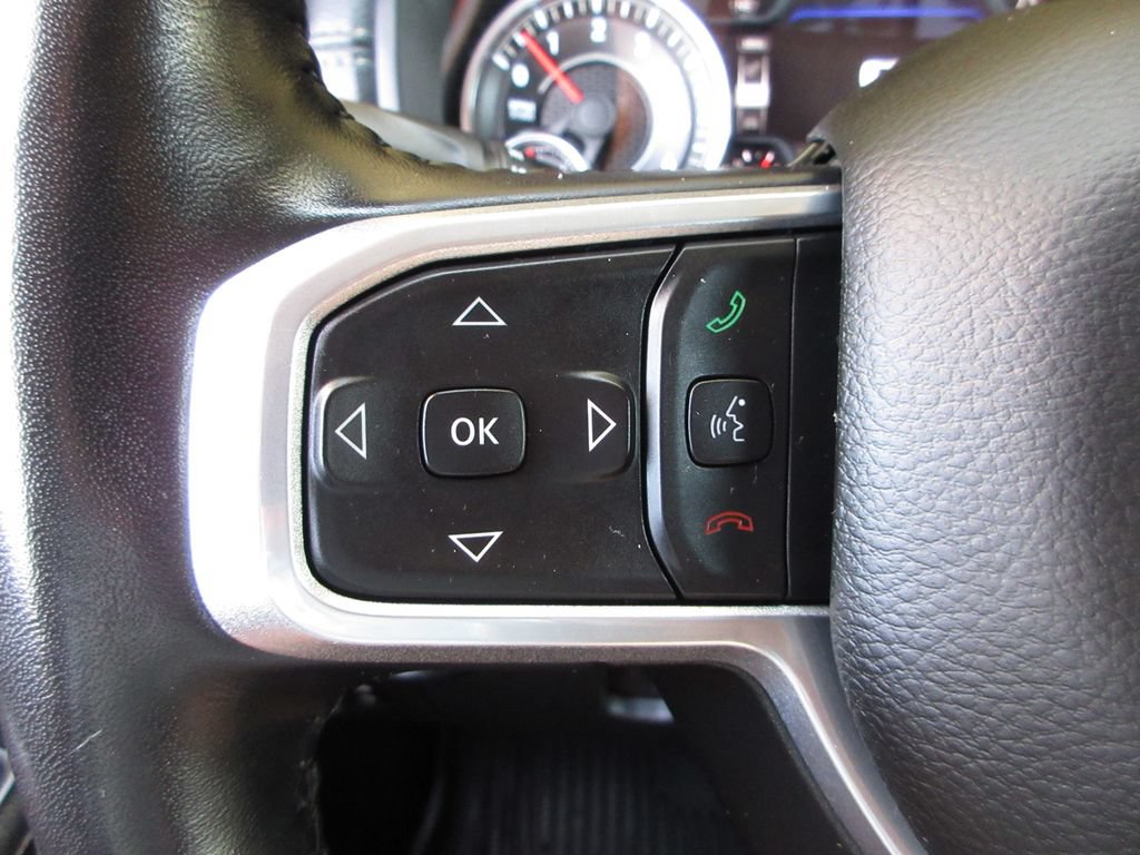 Used 2020 RAM 1500 Laramie RWD image 16