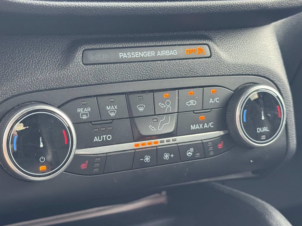 Certified 2024 Ford Escape ST-Line AWD/4WD image 21