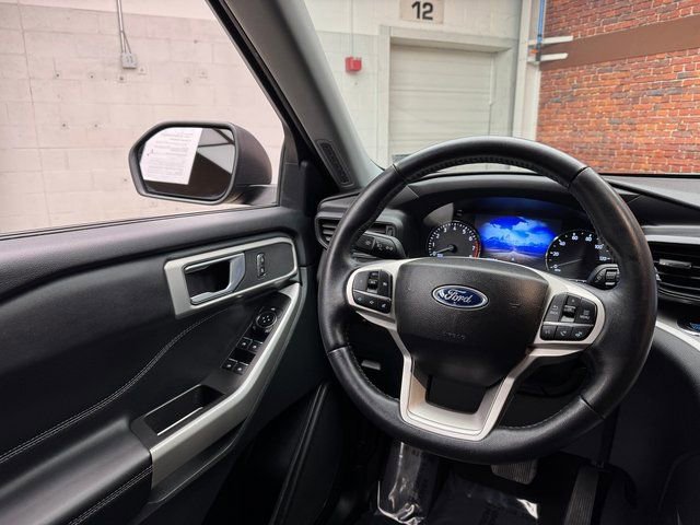 Certified 2023 Ford Explorer XLT image 15
