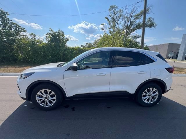 Certified 2023 Ford Escape Active AWD/4WD image 8