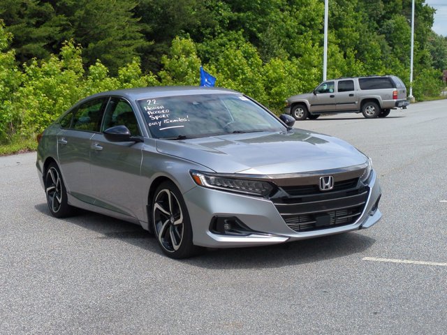 Used 2022 Honda Accord Sport image 2