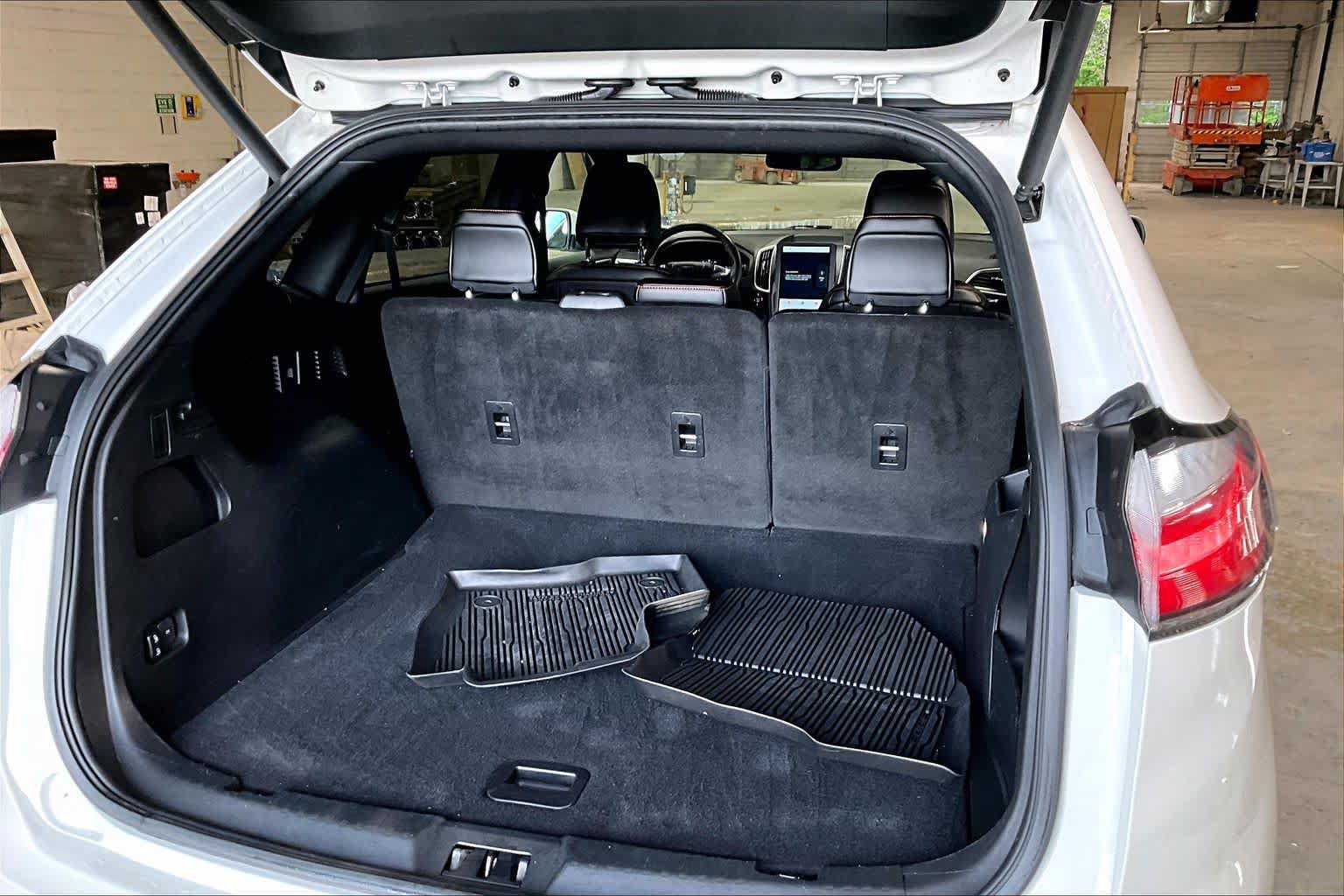 Certified 2023 Ford Edge ST-Line AWD/4WD image 33
