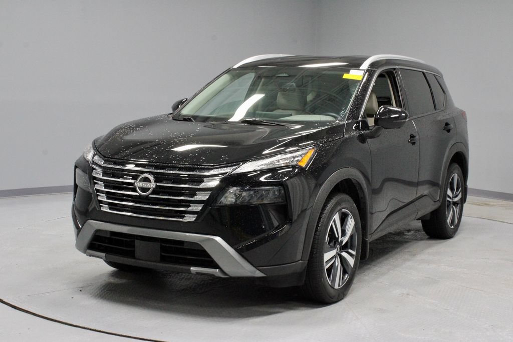 Used 2025 Nissan Rogue SL AWD/4WD image 8