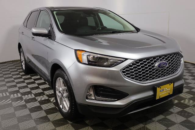 Certified 2024 Ford Edge SEL w/ Convenience Package AWD/4WD image 4
