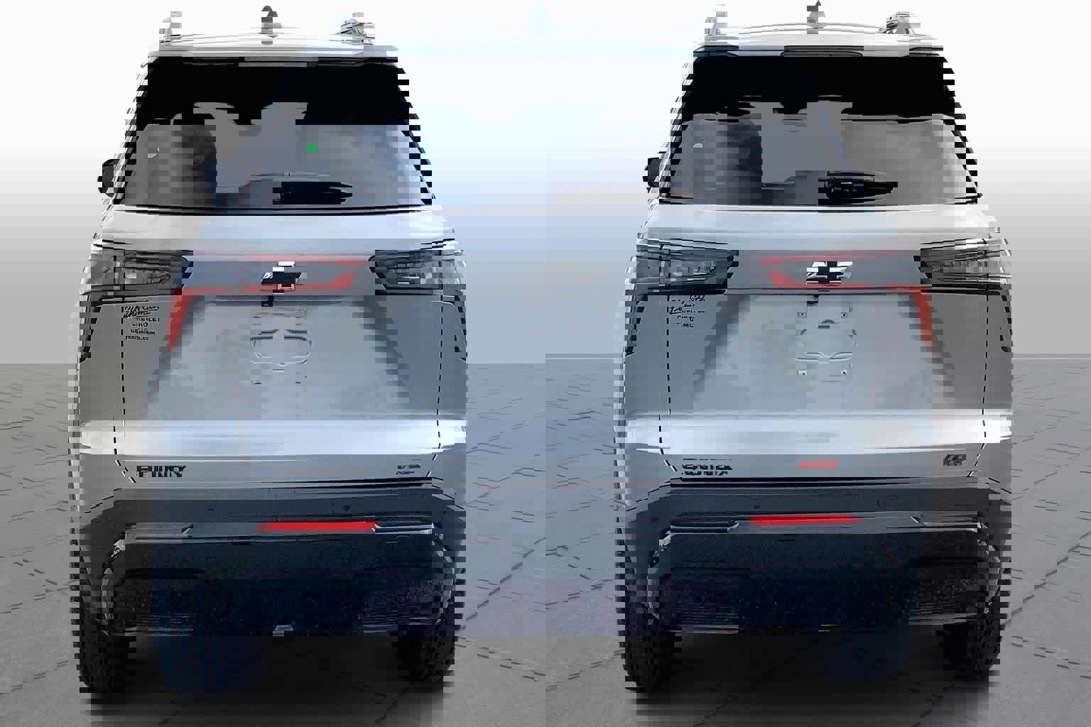 Used 2025 Chevrolet Equinox RS w/ Safety and Technology Package image 2