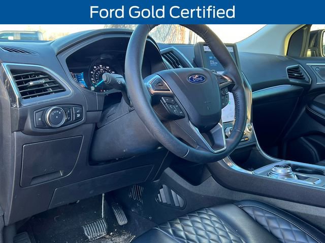 Certified 2024 Ford Edge Titanium image 3
