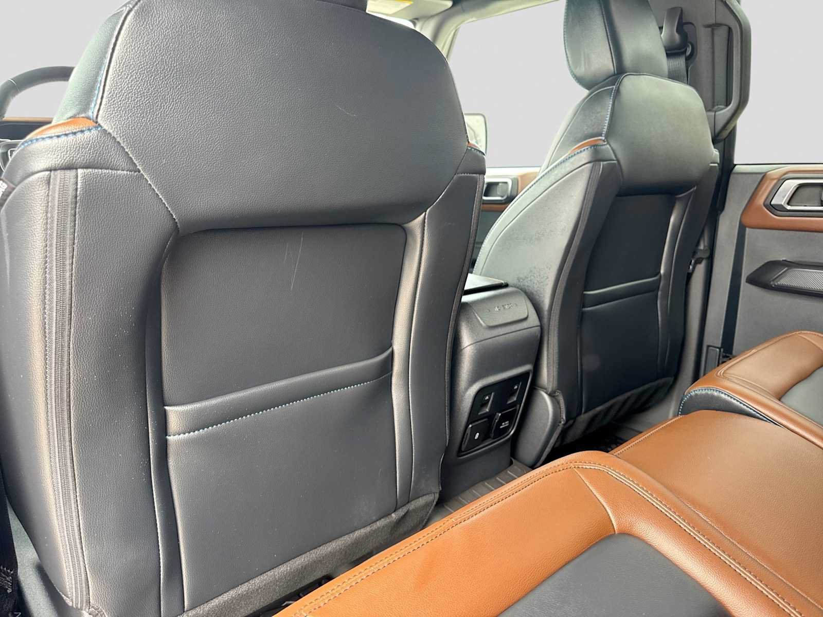 Certified 2024 Ford Bronco Outer Banks w/ Sasquatch Package AWD/4WD image 17