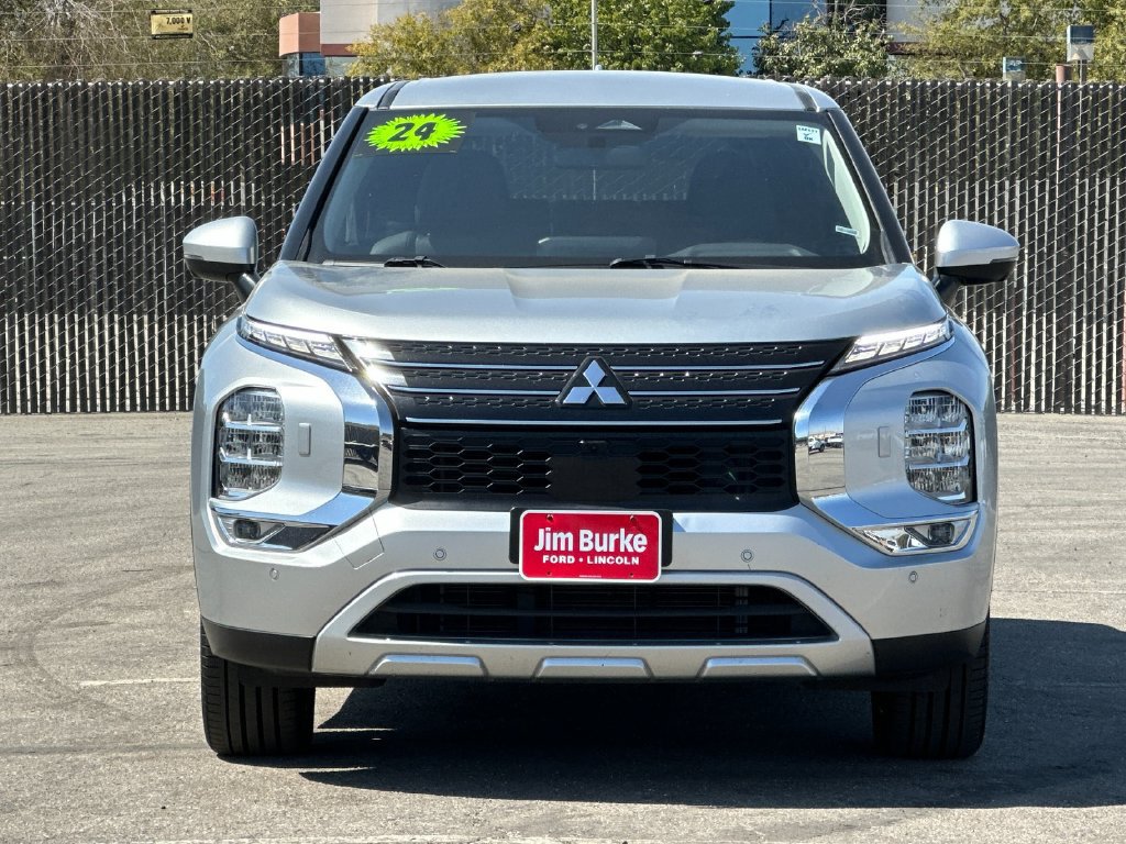 Used 2024 Mitsubishi Outlander SE AWD/4WD image 8