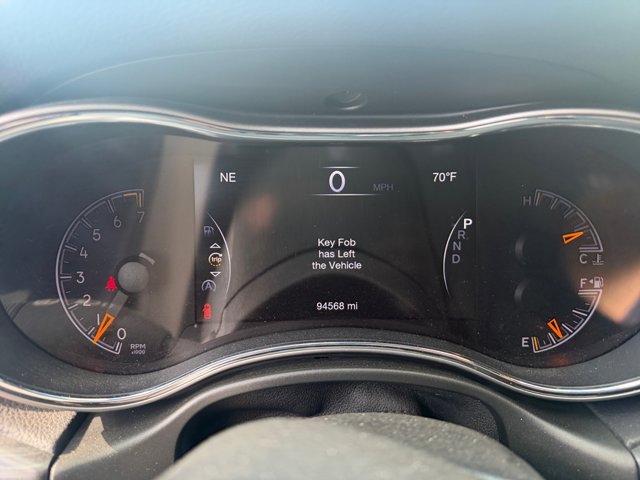 Used 2020 Jeep Grand Cherokee Altitude RWD image 10
