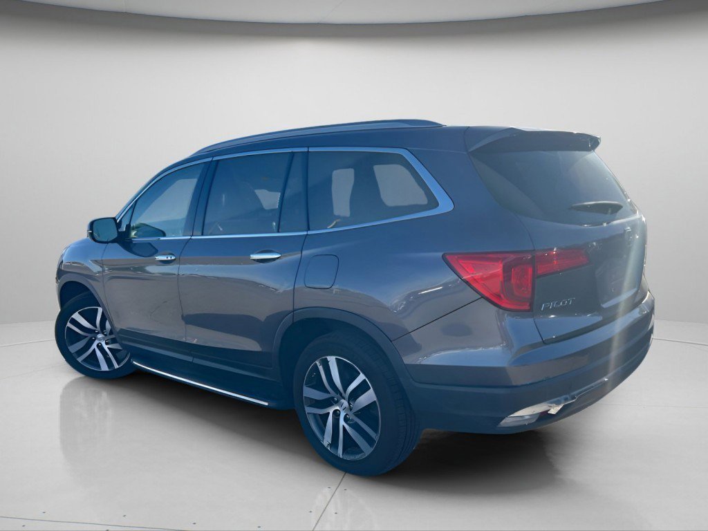 Used 2017 Honda Pilot Touring image 11