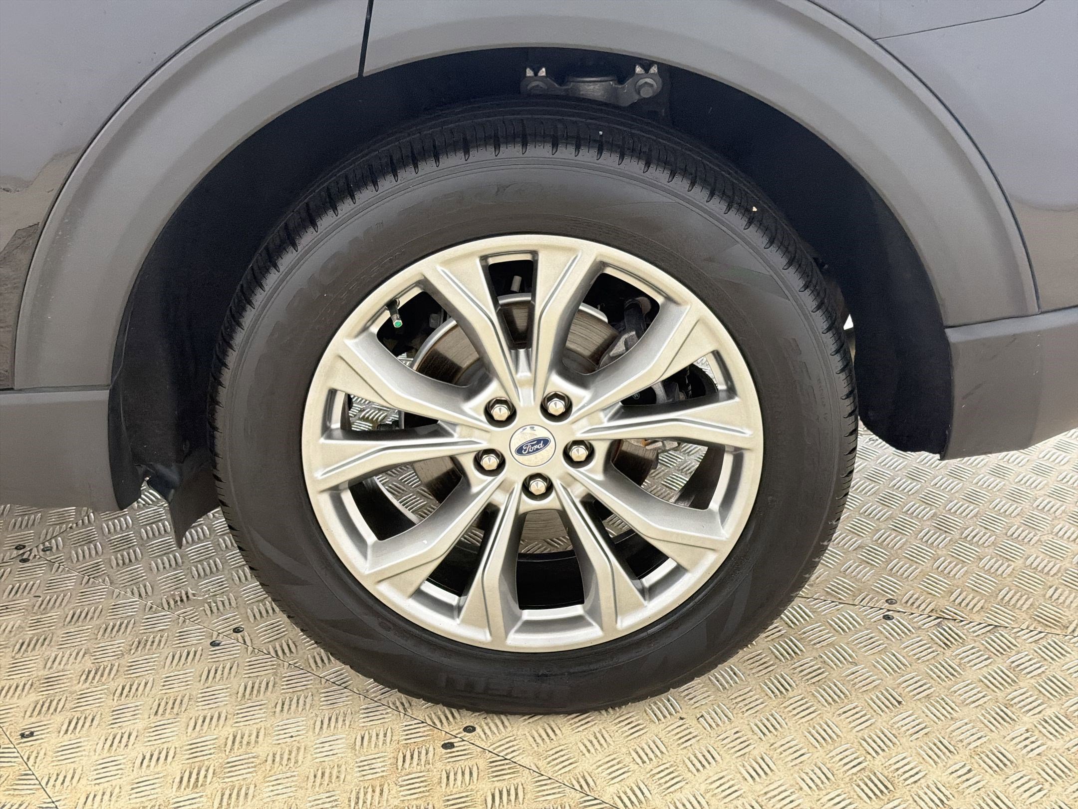 Certified 2023 Ford Explorer XLT w/ Equipment Group 202A RWD image 11