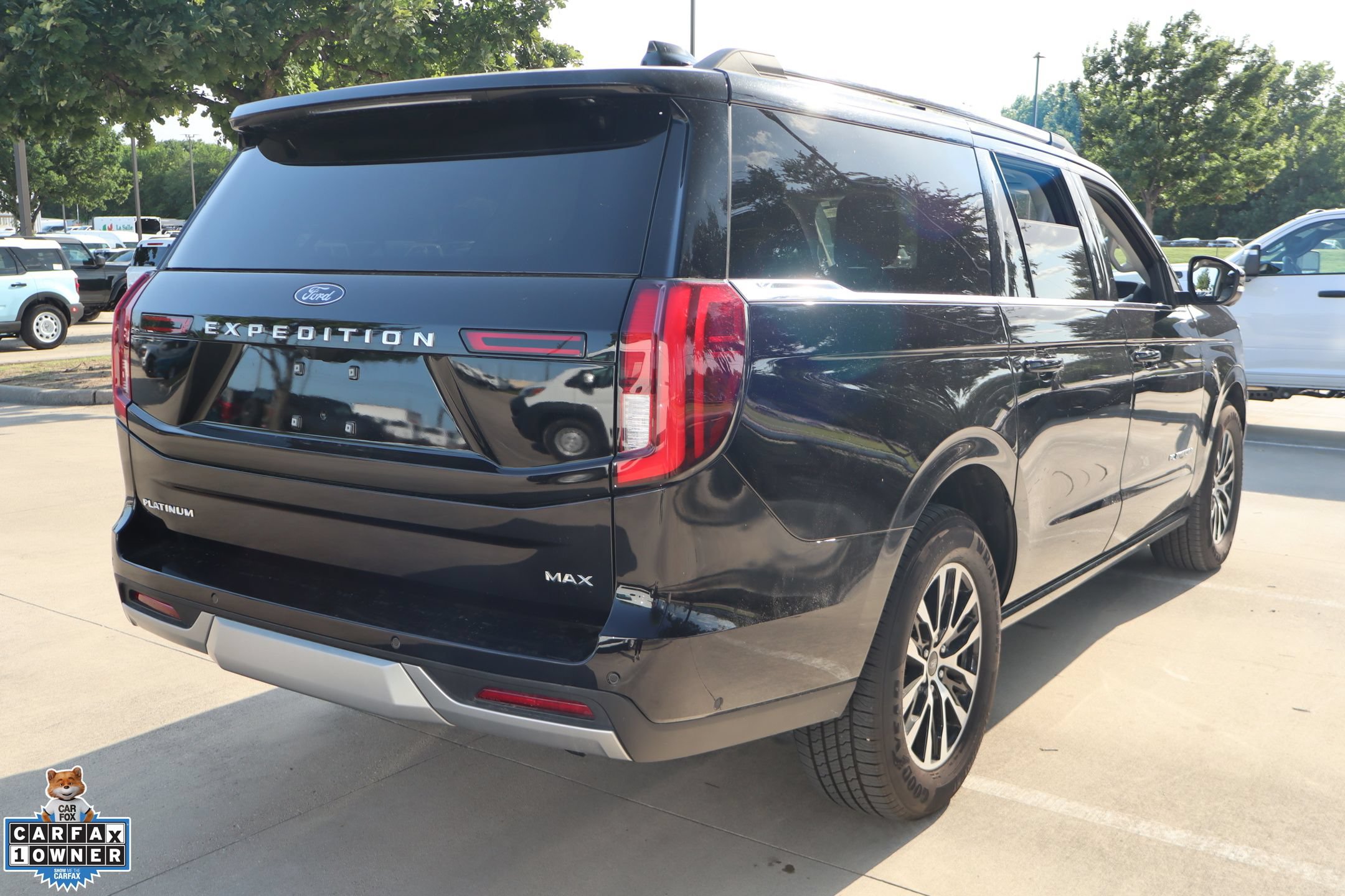 Certified 2025 Ford Expedition Max Platinum AWD/4WD image 3