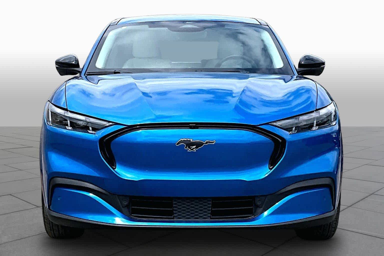 Certified 2025 Ford Mustang Mach-E Premium RWD image 3
