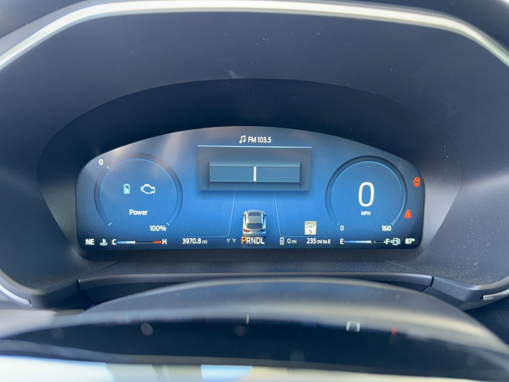 Certified 2025 Ford Escape SE w/ PHEV Premium Package image 15