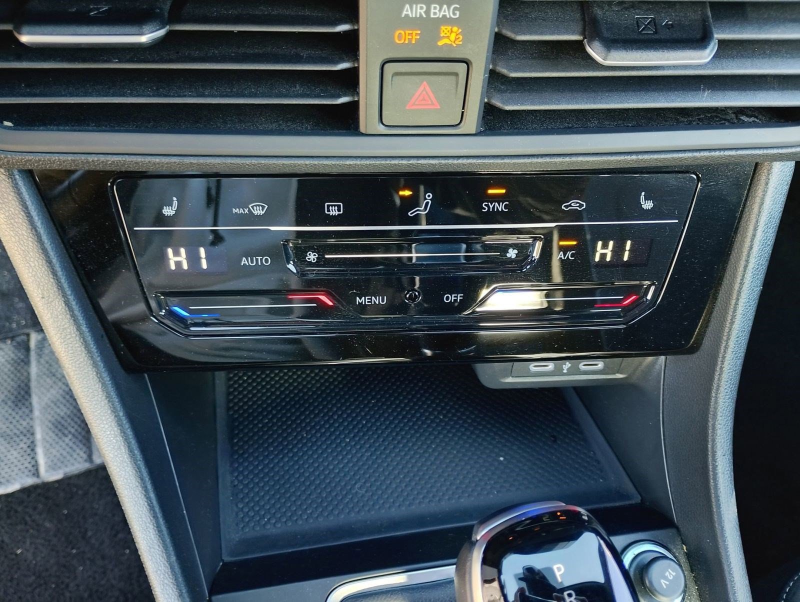 Used 2025 Volkswagen Jetta Sport image 16