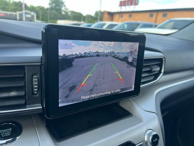 Certified 2023 Ford Explorer XLT w/ Equipment Group 202A AWD/4WD image 14