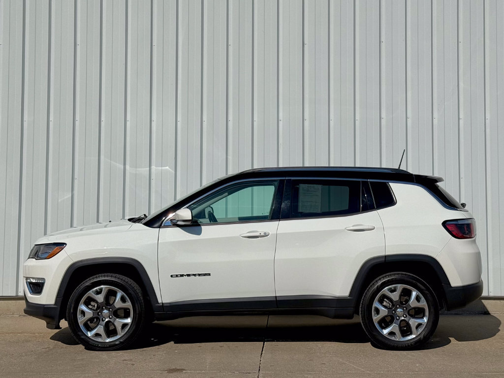 Used 2020 Jeep Compass Limited AWD/4WD image 3
