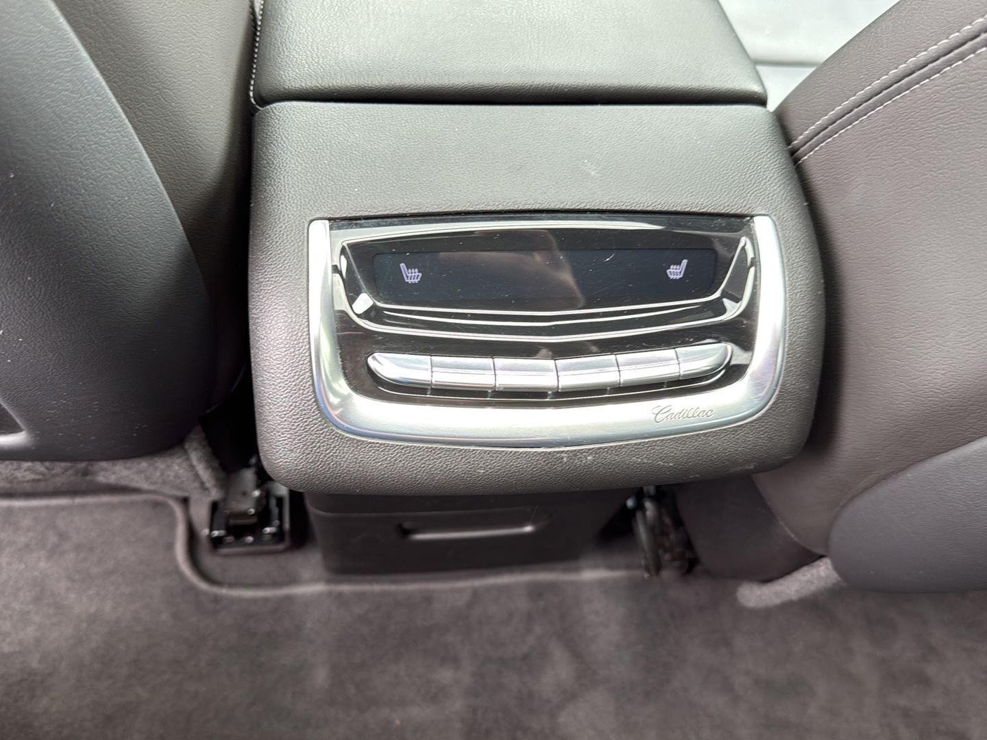 Used 2023 Cadillac XT6 Sport AWD/4WD image 14