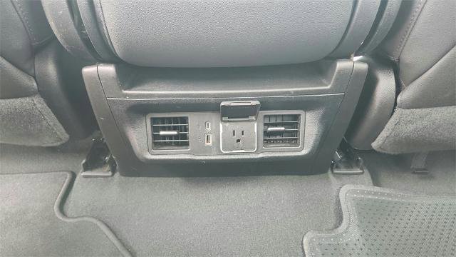 Used 2024 GMC Sierra 1500 SLT image 29