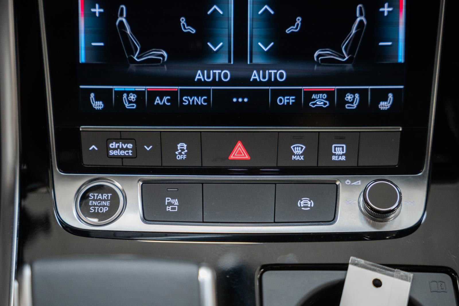 Used 2025 Audi Q8 Premium Plus AWD/4WD image 28