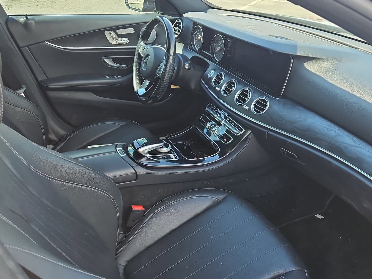 Used 2017 Mercedes-Benz E 400 4MATIC Wagon image 14