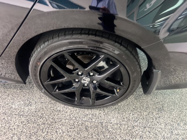 Used 2024 Honda Civic Sport image 8