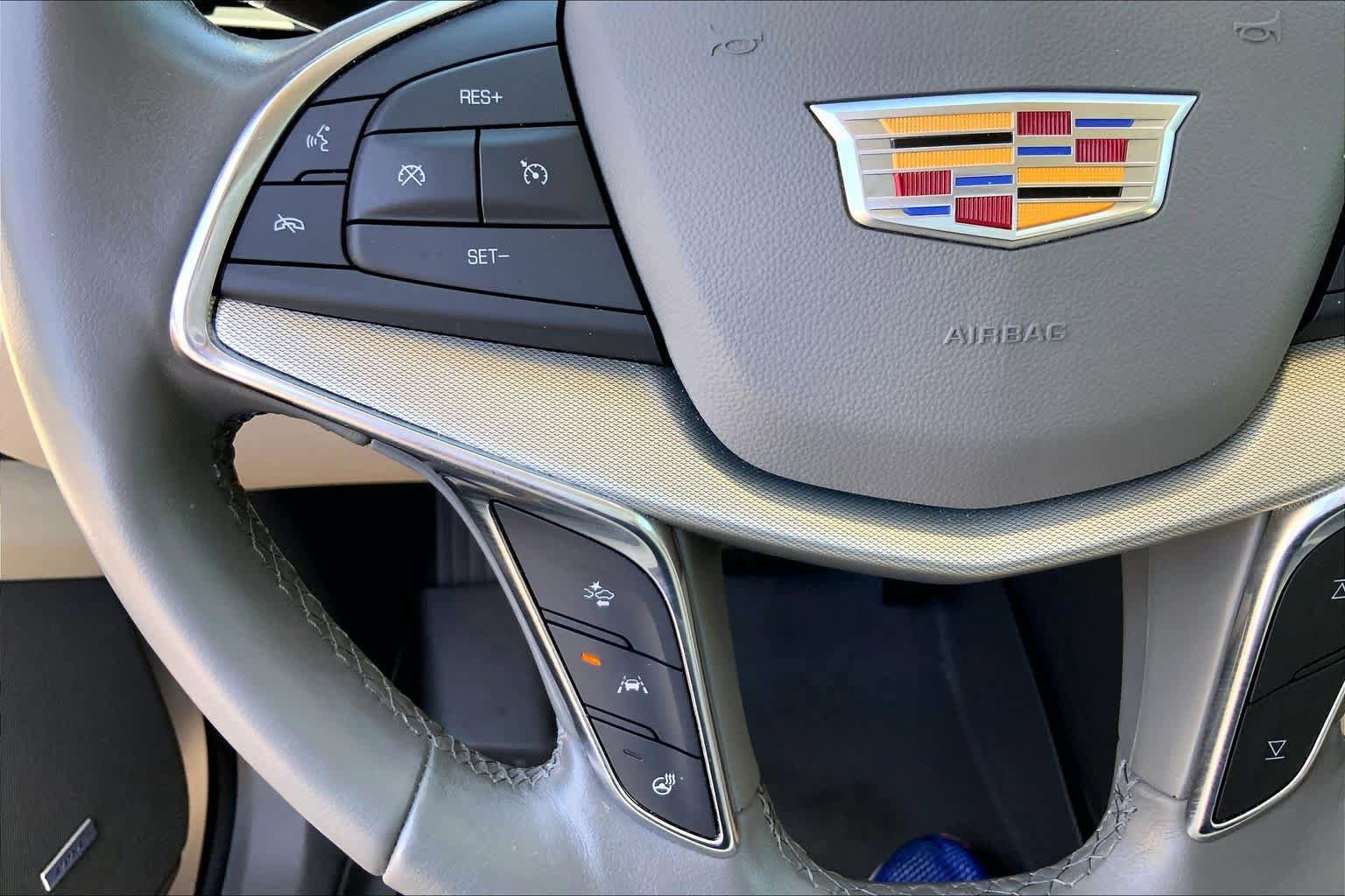 Used 2021 Cadillac XT5 Premium Luxury FWD image 24