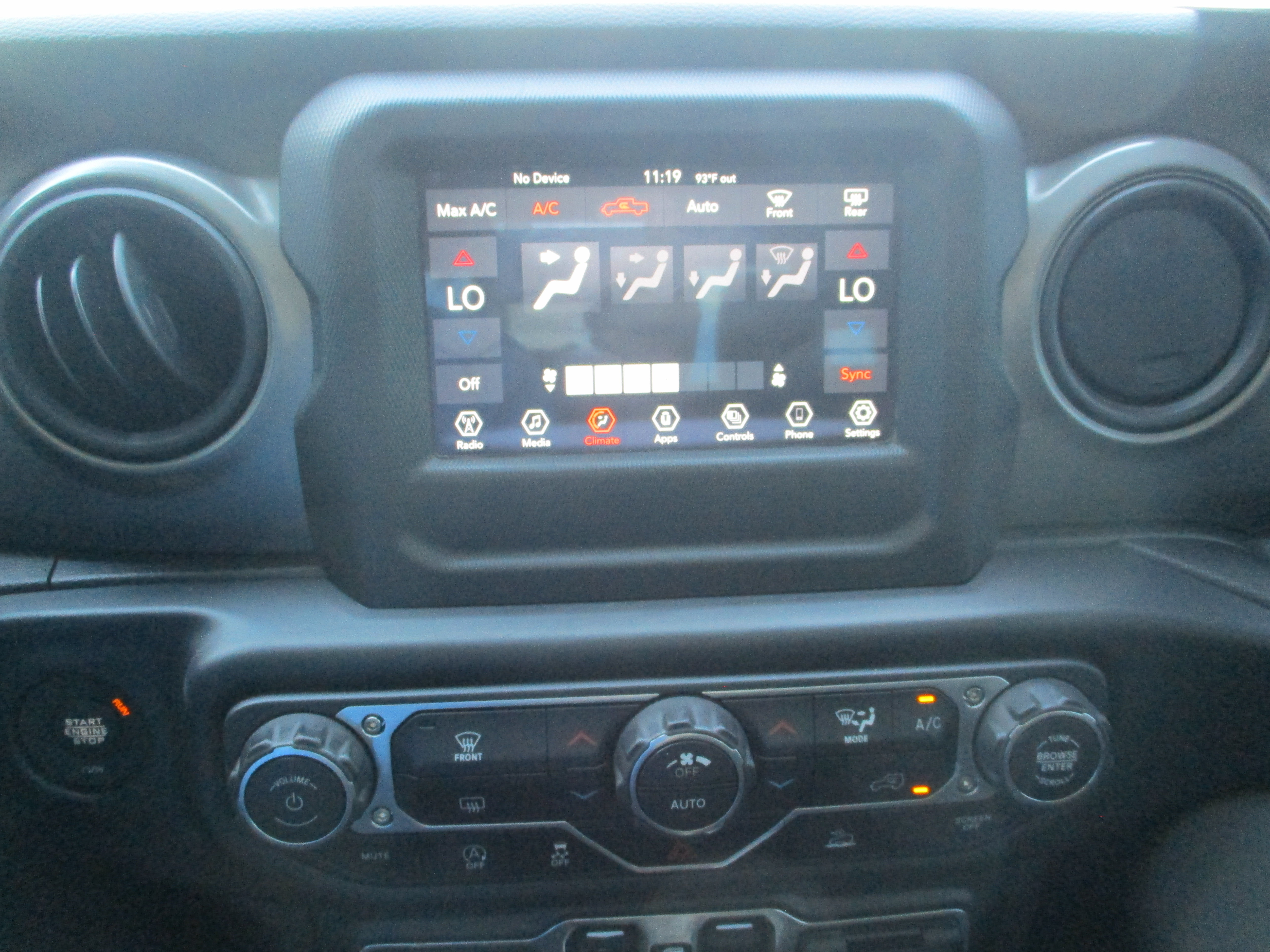 Used 2022 Jeep Gladiator Sport AWD/4WD image 18