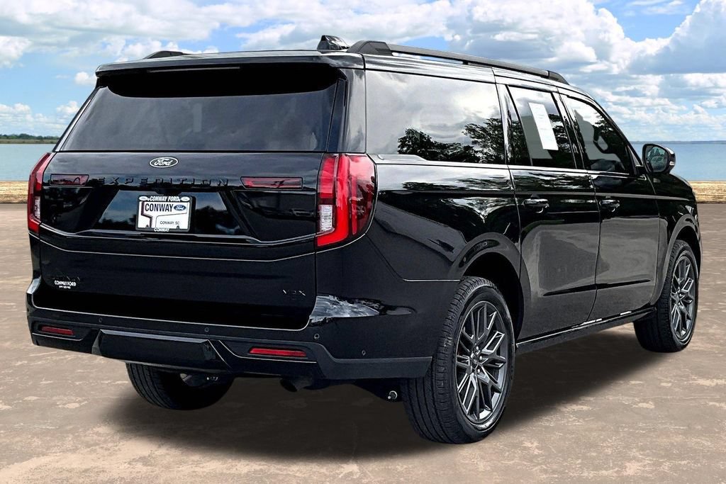 Certified 2025 Ford Expedition Max Platinum w/ Stealth Performance Package AWD/4WD image 8