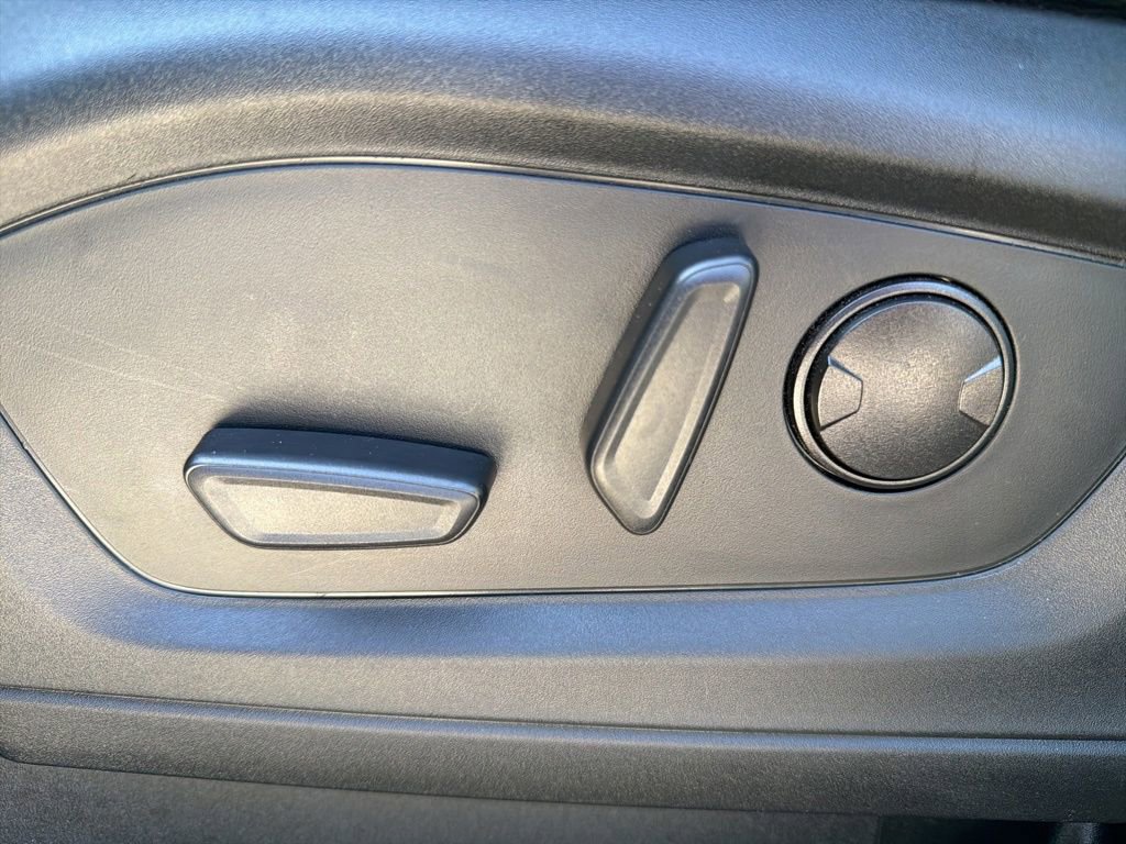 Certified 2023 Ford Explorer ST-Line w/ Class IV Trailer Tow Package RWD image 23